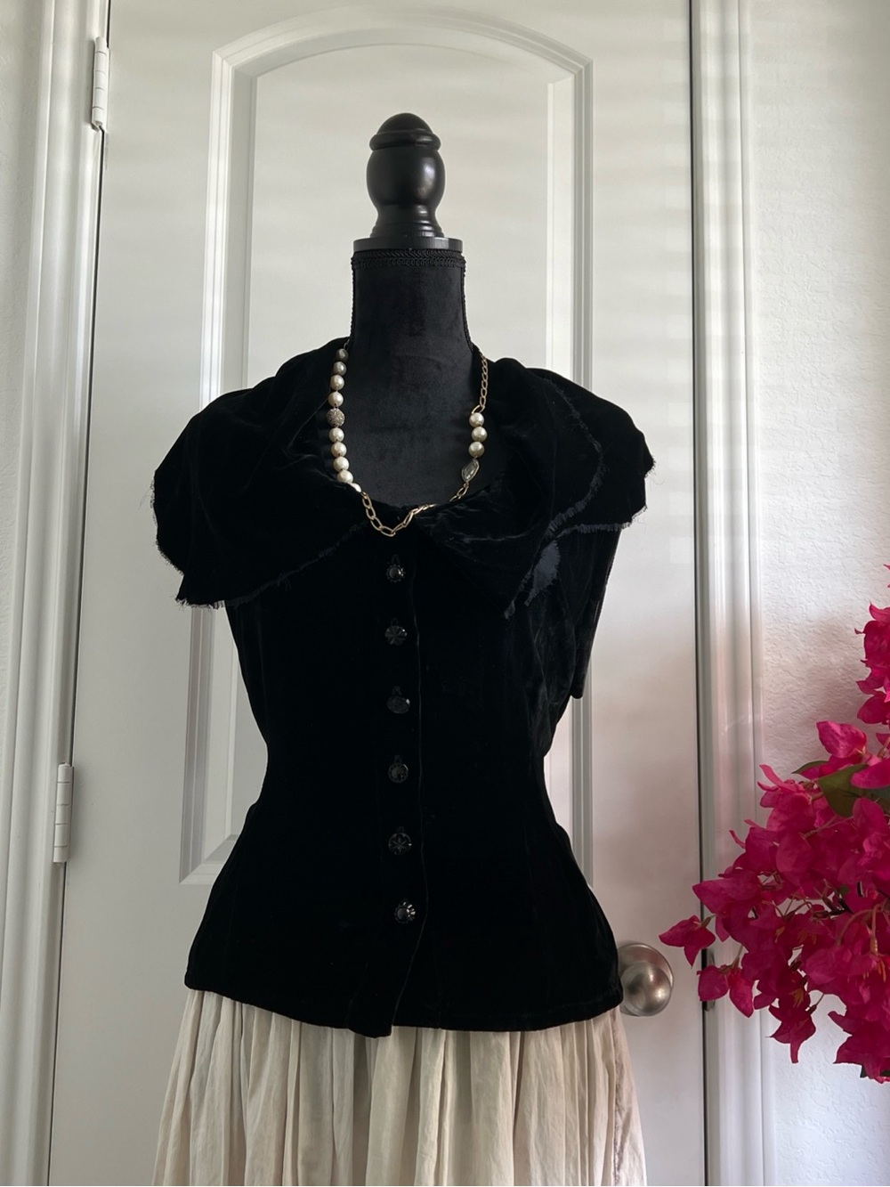 Black Velvet Button-Front Women's Blouse with Statement Collar